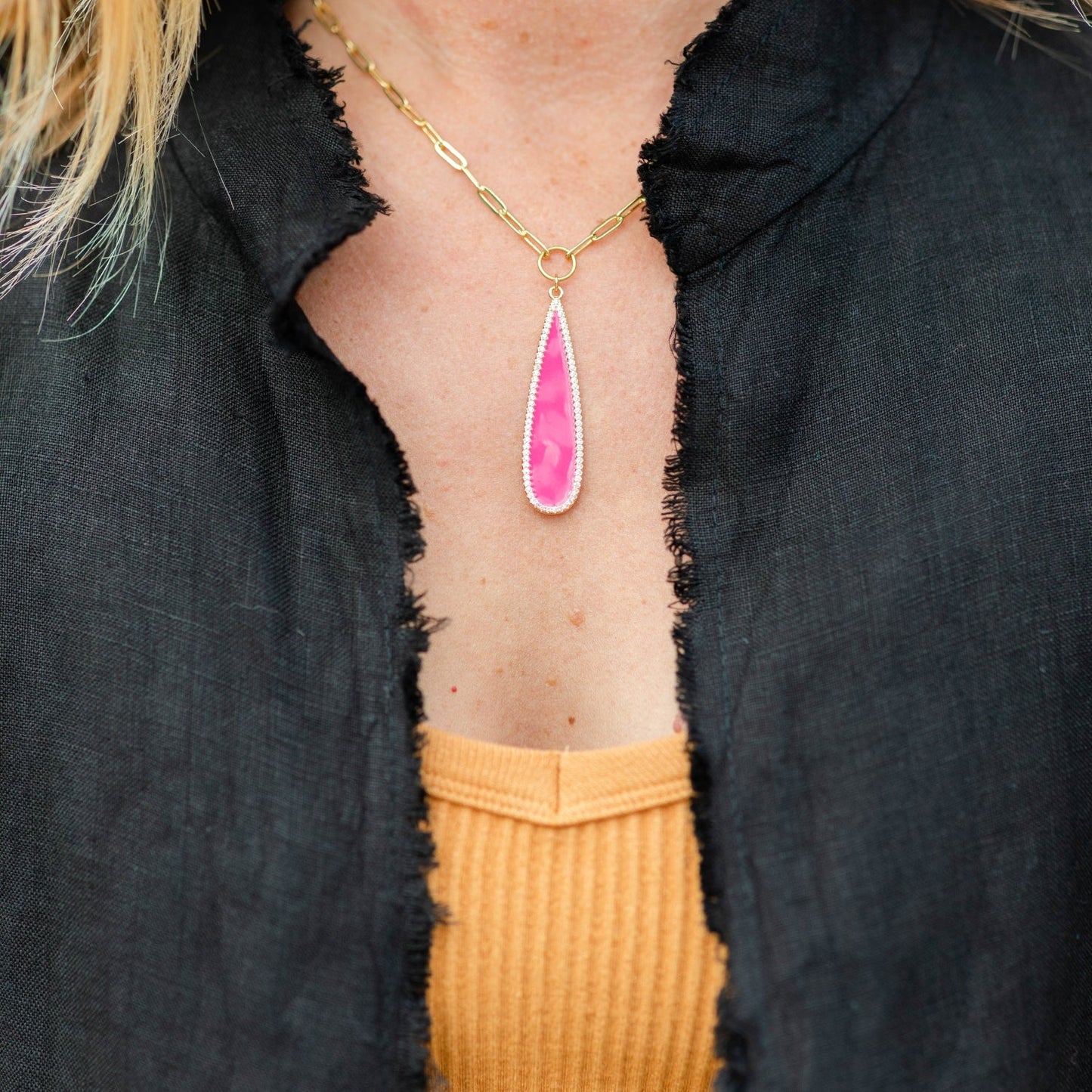 Teardrop Pavé Pendant Paperclip Chain Necklace