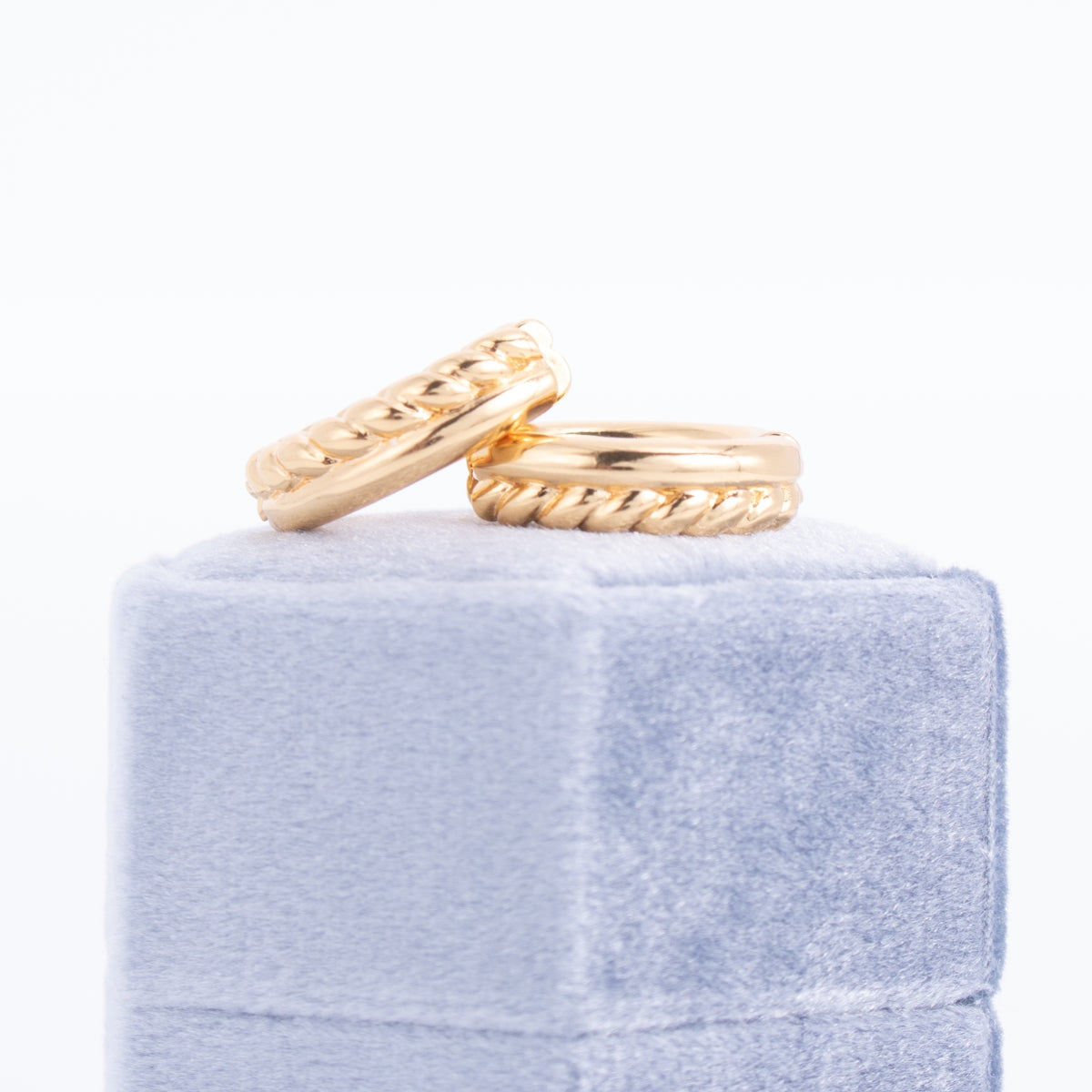 Twist Simple Huggies