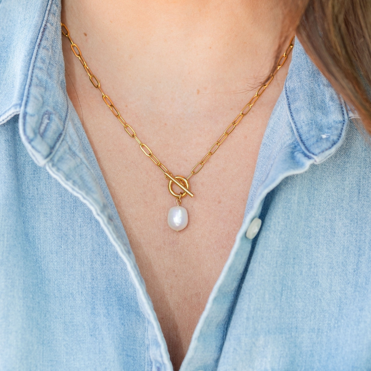 Toggle Water Resistant Paperclip Necklace with Pearl