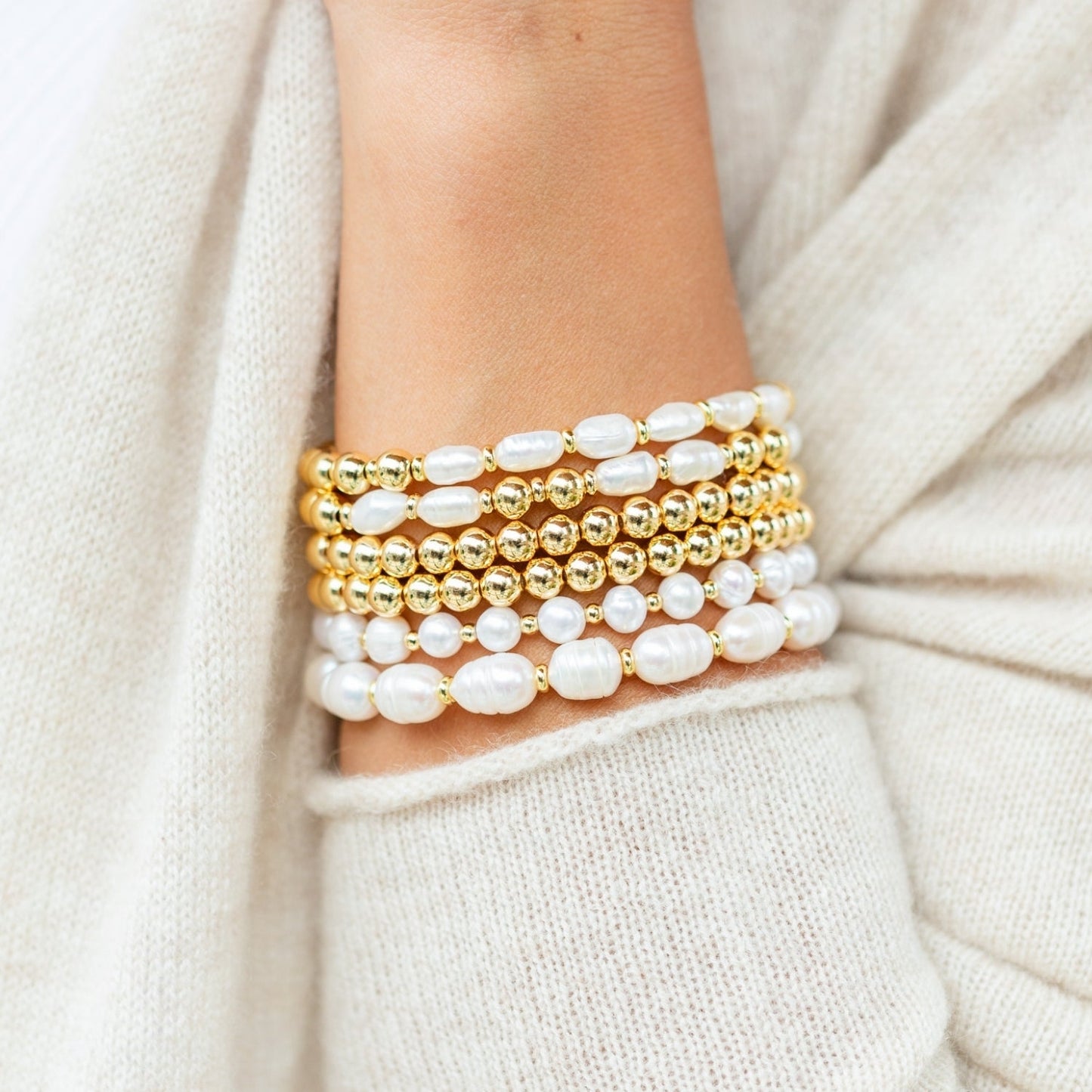 Oblong Pearl Stretch Bracelet