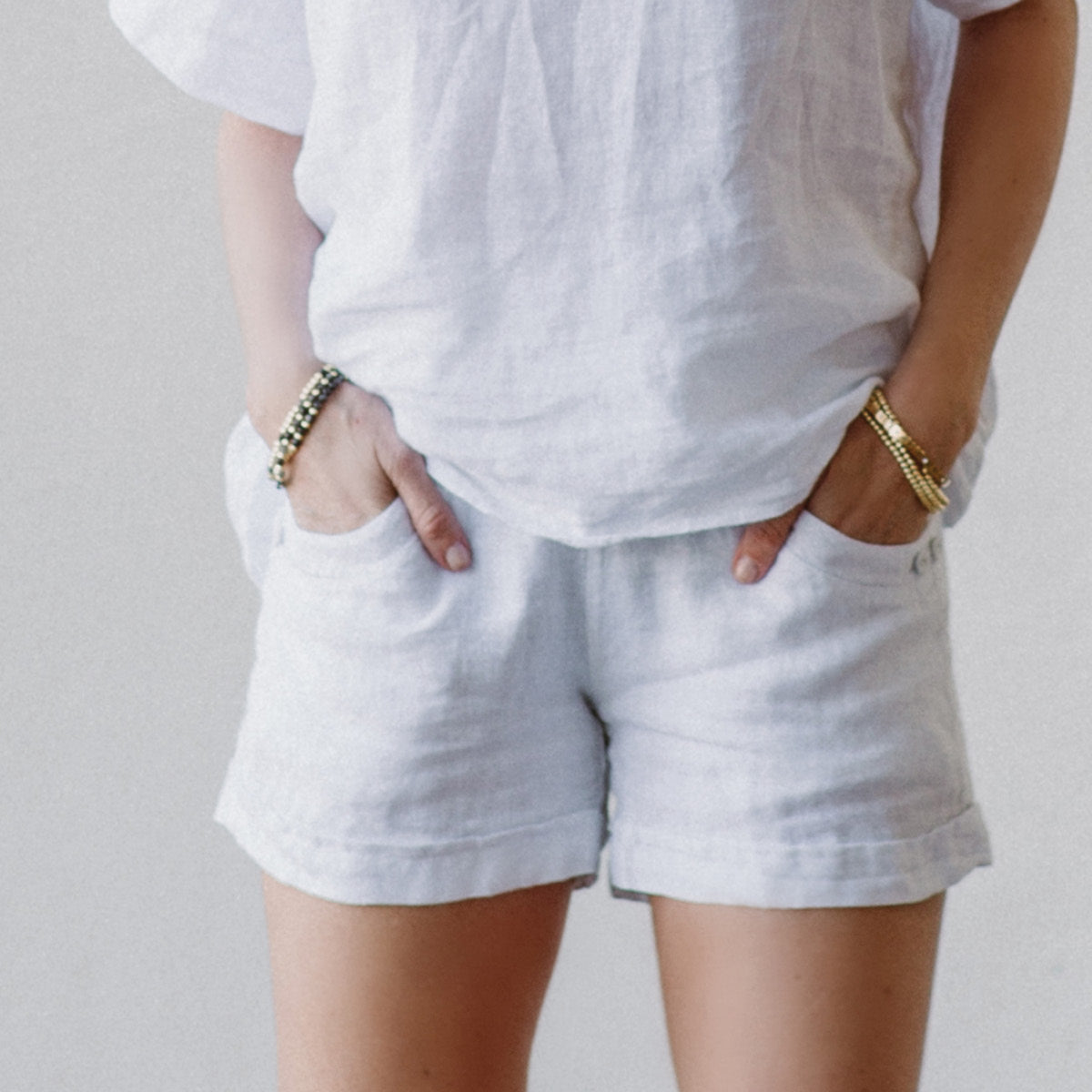Linen Cuffed Shorts