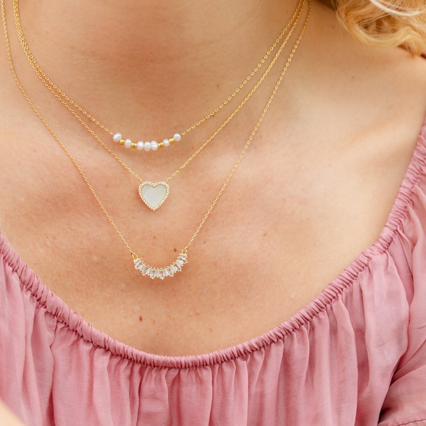 Baguette Curve Pendant Neckace