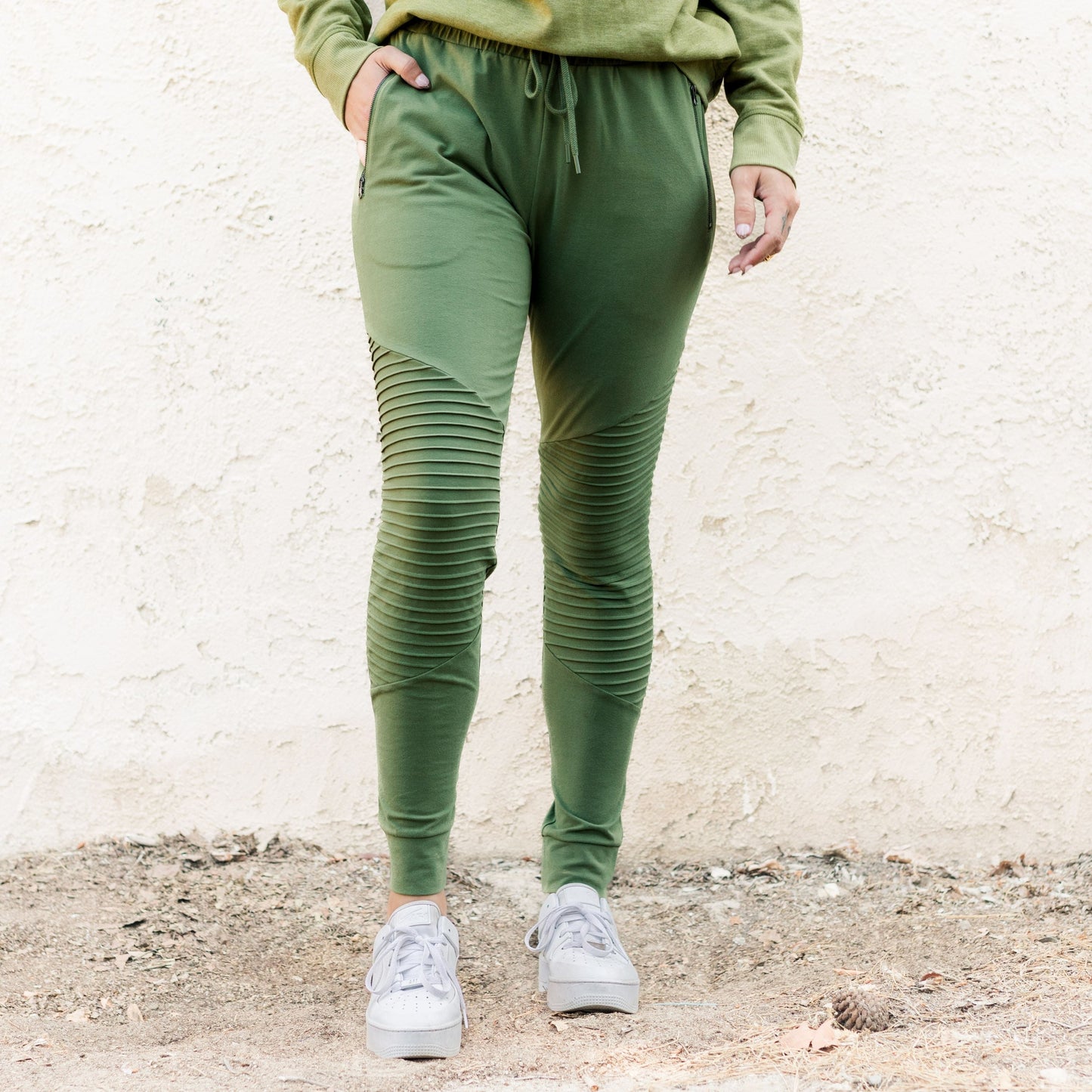 Samantha Jogger, Moss