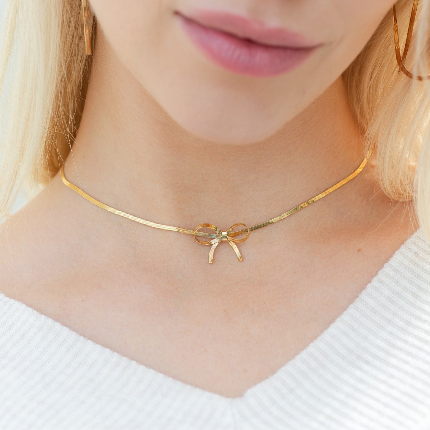 Put a Bow On It! Delicate Bow Necklace