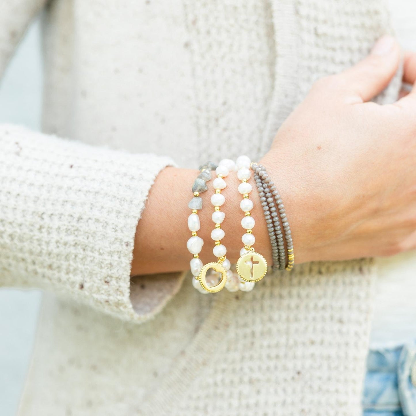 Pearl with Cross Bracelet