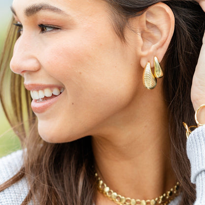 Narrow Teardrop Stud Earrings