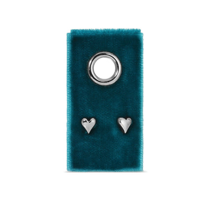 Simple Heart Studs on Velvet Gift Tag