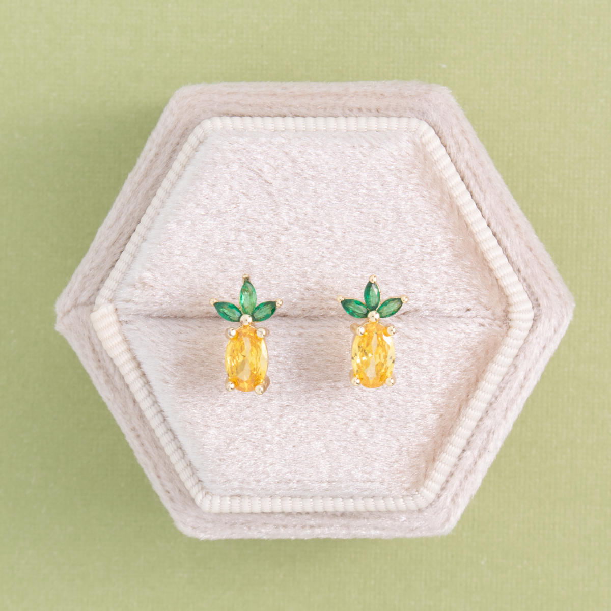 Pineapple Studs on Velvet Tags