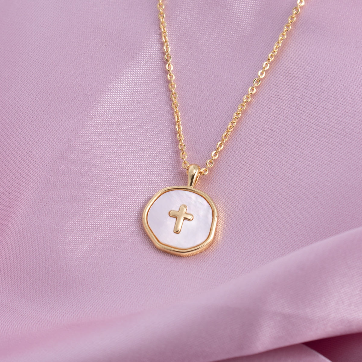 Shell with Cross Pendant Necklace