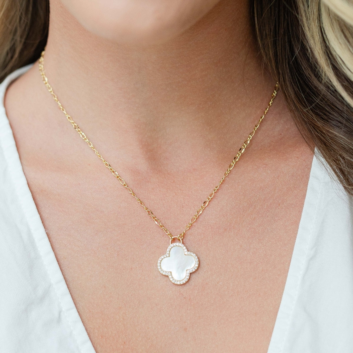 Luxe Quatrefoil Shell  Pavé Pendant
