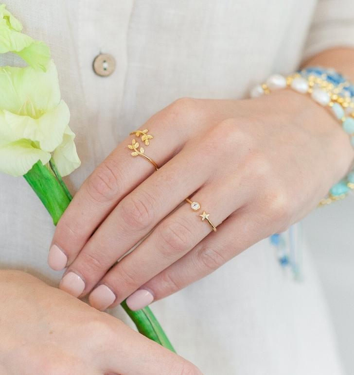 Adjustable Delicate Leaf Ring